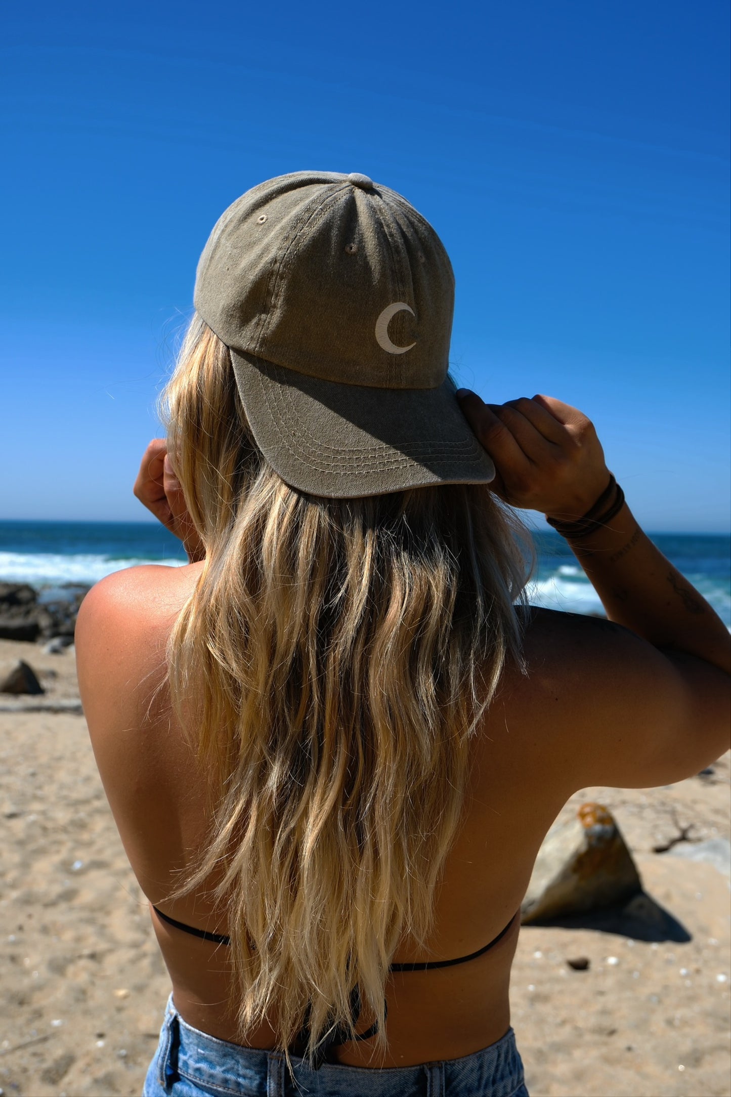 Sand Moonwake Cap