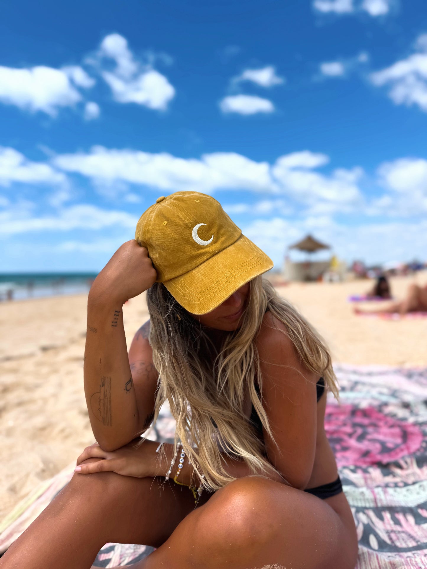 Honey Moonwake Cap